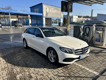 Mercedes-Benz E 220d 4MATIC NIGHT PACKET - 3