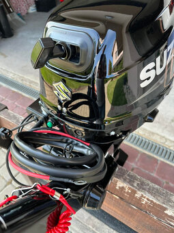 SUZUKI DF 15 AES EFI Závesný lodný motor 15 HP - 3