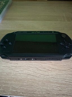 Predám SONY PSP - 3