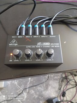 Micro mix Behringer MK-400 + 4 káble Vention - 3