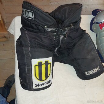 Hokejová výstroj - 3