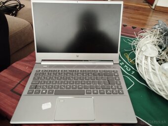 Acer Predator Triton 300 SE - 3