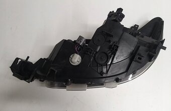 Mazda CX5 2012- pravé predné svetlo - 3