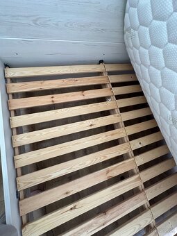 Manželská posteľ 180x200 - 3