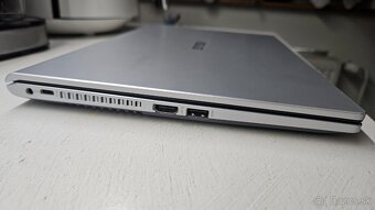 Zachovalý notebook Asus - 3