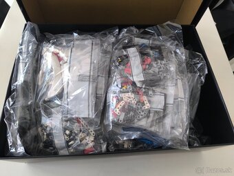 Stavebnica modelu auta Audi R8 LMS GT3 - 3