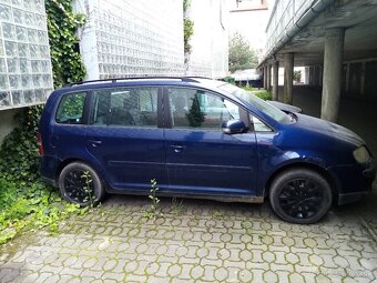 Predam Vw touran v celku na nahradne diely - 3