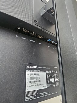 Monitor Gigabyte Q32QC 32" palcov 81 cm 165 Hz zahnuty - 3