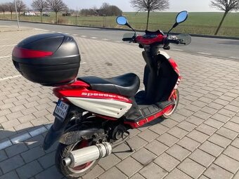 Adamoto Speeder 506 - 3