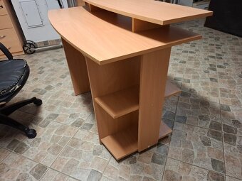 Predám kancelársky/PC stolík a otočné kreslo - 3