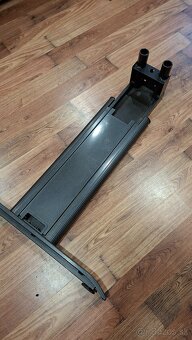 vyskovo nastavitelna stolova noha BENE - 3