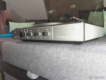 Gramofon NZC 041 - 3