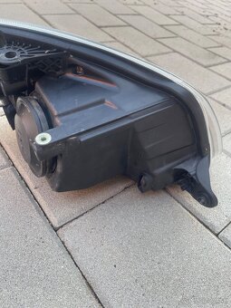 Predné svetlo Škoda Fabia 2 - 3