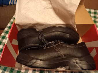Pracovná obuv-nenosená - 3