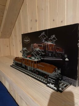 Lego Crocodile 10277 - 3