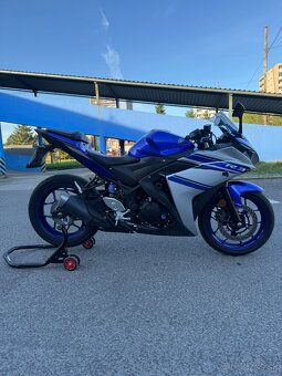 Yamaha YZF-R3 - 3