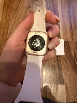 Predám Apple Watch 10 42mm - 3