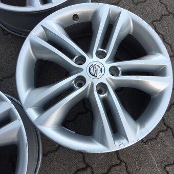 Predam hlinikove disky na Nissan Quashqai 17 zoll - 3