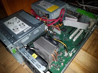 PC Fujitsu Esprimo - 3