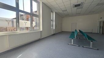 Na prenájom ordinácia v centre mesta pre lekárov - 3