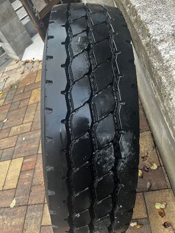 13 R22.5 - 3