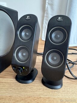 Predám repráky Logitech X-230 2+1 - 3