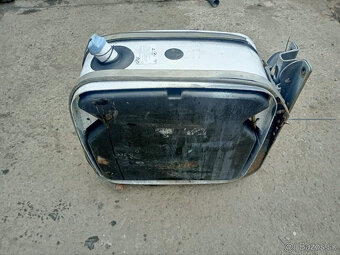 MAN TGA TGX TGS nádrž AD blue - 3