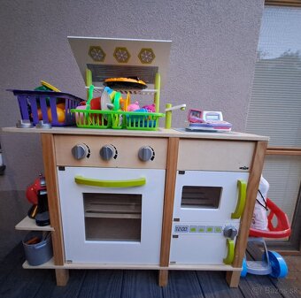 Drevena kuchynka + stolik so stolickou - 3