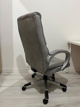 Kancelárska stolička - 3