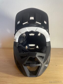 Downhill prilba - 3