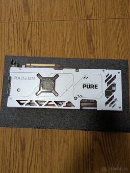 Sapphire PURE Radeon RX 7800 XT Gaming OC 16 GB - 3