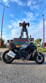 Ducati Diavel Strada - 3