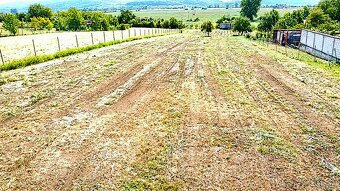 Na predaj stavebný pozemok - 3