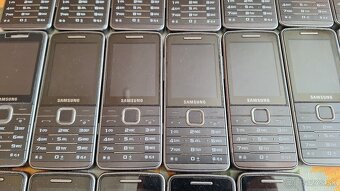 Samsung GT-S5610 - 3