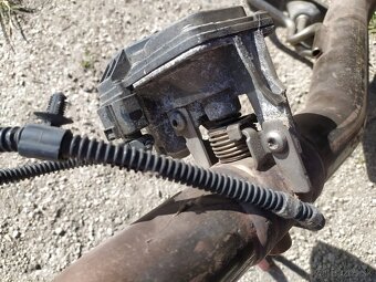 Časť vyfuku 5Q0253059fC škrtiaca klapka vyfuku Škoda VW audi - 3