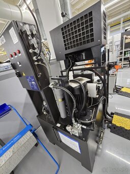 CNC obráběcí 5-ti ossé centrum MICRON - 3