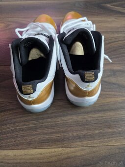 AIR JORDAN 11 RETRO LOW - 3