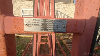 Stojany na sklo alebo okná - 3