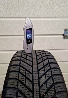 205/55r16 GoodYear Vector 4Seasons - 3