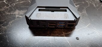 Raspberry Pi 4 8GB, v kryte Argon One V2 s DO - 3