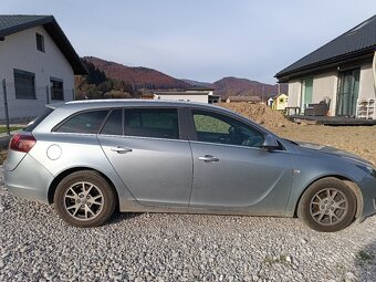 Opel Insignia 2.0 cdti combi - 3