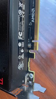 Radeon RX Vega 64 - 3
