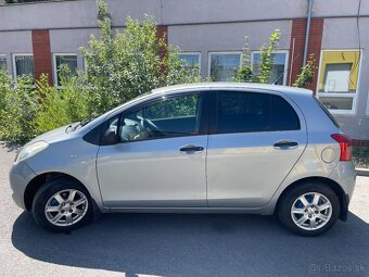 Yaris - 3