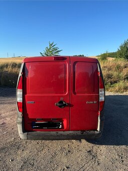 Predám Fiat Doblo Cargo 1.6 16v benzín - 3