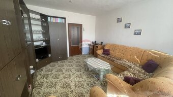 Na predaj 3i byt na ulici 9. mája v Brezne - 3