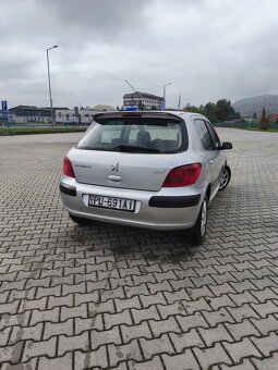 Peugeot 307 - 3
