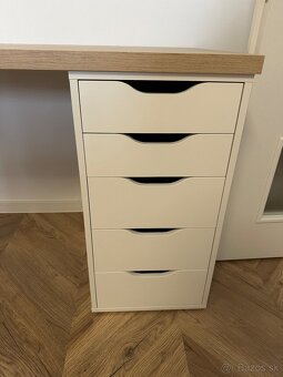 Ponúkam na predaj stôl -  IKEA - 3