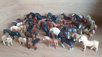 Schleich koně a jezdci /jezdkyně - 3