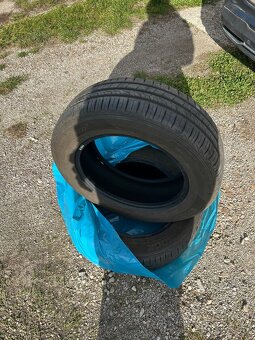 Gumy 185/65 R15 na plecových diskoch - 3