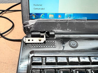 Predám polámaný notebook Toshiba U405 na diely alebo opravu. - 3